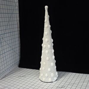 Coastal-Style, Beach, Nautical Cone Tree, Seashells & Beads GentlyPreloved 18.5"